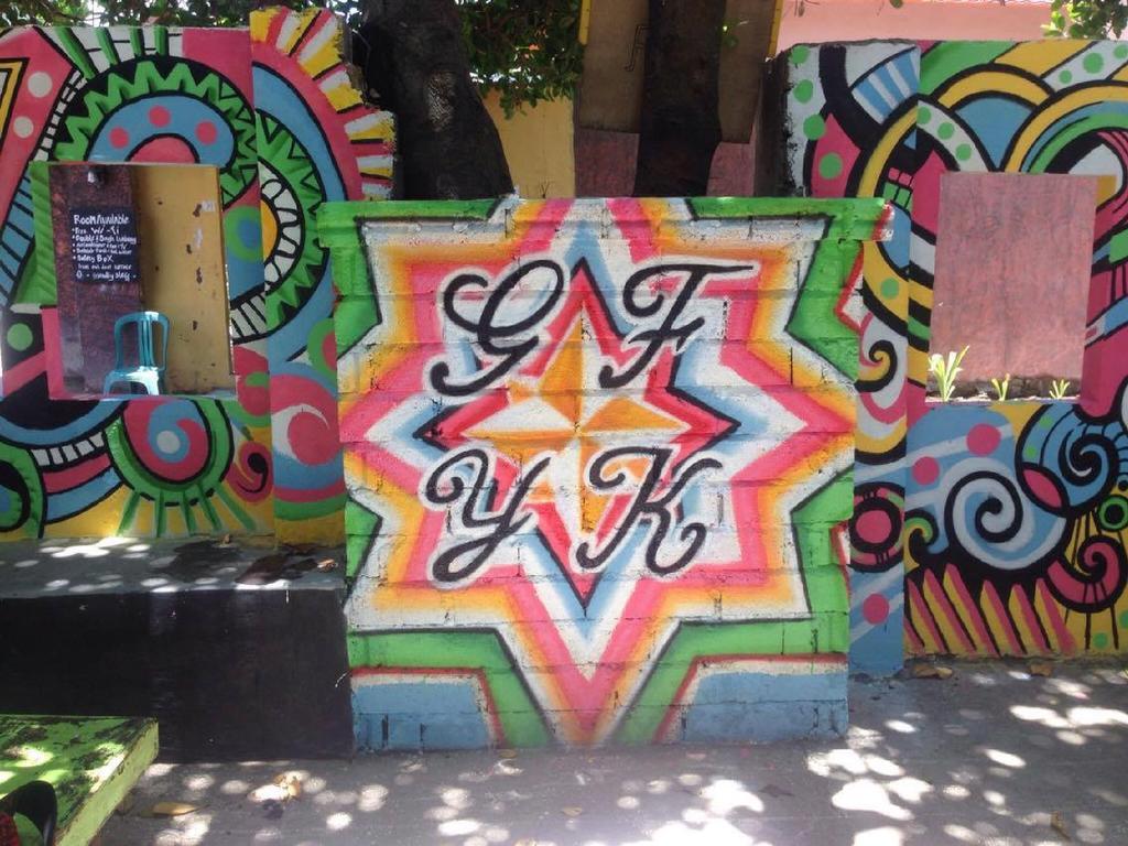 Good For Ya Knee Hostel & Bungalows (Adults Only) Gili Trawangan Buitenkant foto