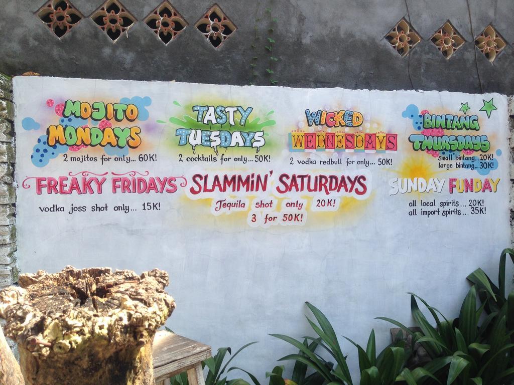 Good For Ya Knee Hostel & Bungalows (Adults Only) Gili Trawangan Buitenkant foto