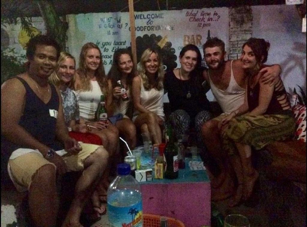 Good For Ya Knee Hostel & Bungalows (Adults Only) Gili Trawangan Buitenkant foto