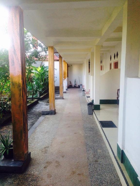 Good For Ya Knee Hostel & Bungalows (Adults Only) Gili Trawangan Buitenkant foto