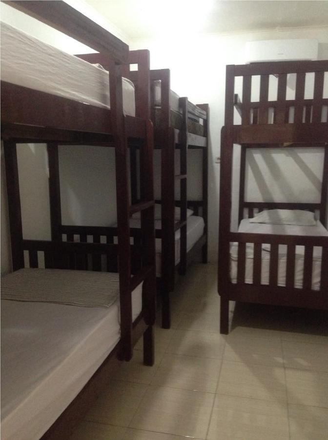 Good For Ya Knee Hostel & Bungalows (Adults Only) Gili Trawangan Buitenkant foto