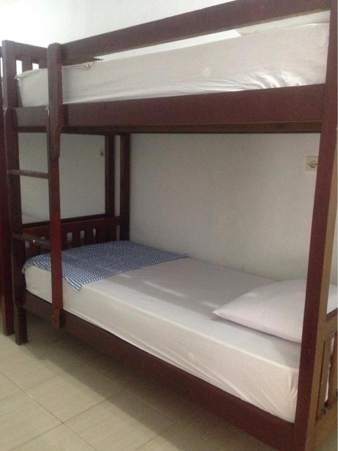 Good For Ya Knee Hostel & Bungalows (Adults Only) Gili Trawangan Buitenkant foto