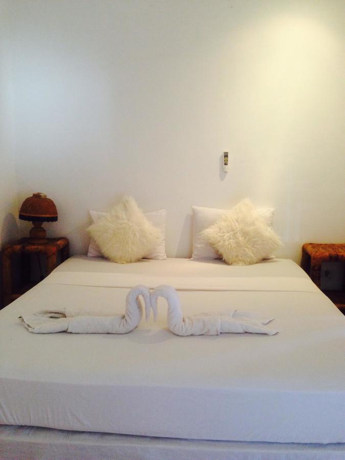 Good For Ya Knee Hostel & Bungalows (Adults Only) Gili Trawangan Buitenkant foto